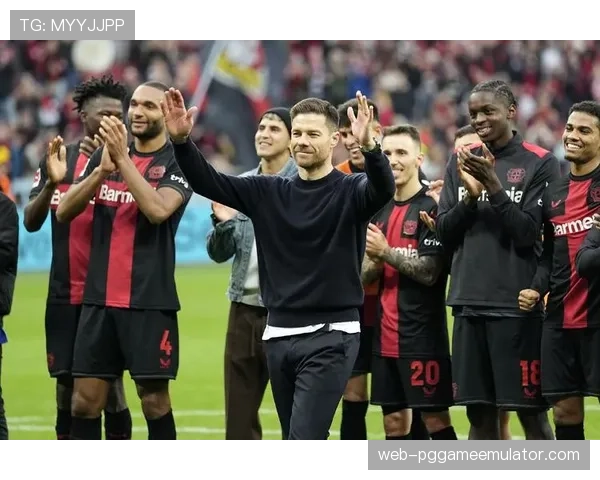 “阿隆索效应”延续，勒沃库森虽败犹荣获主场球迷掌声致敬